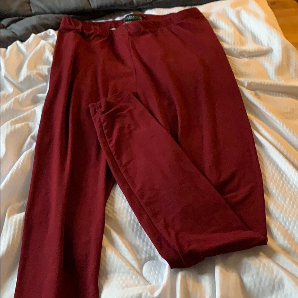 Maroon Leggings!